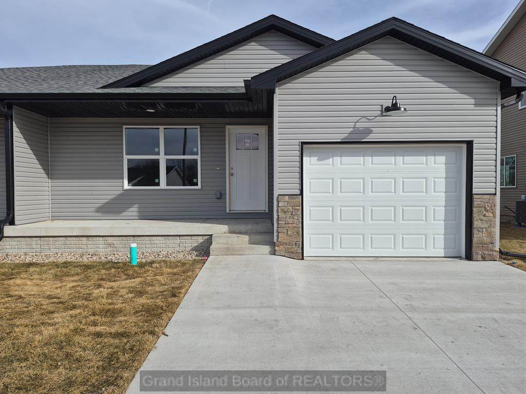 1423 Peach - Photo 1