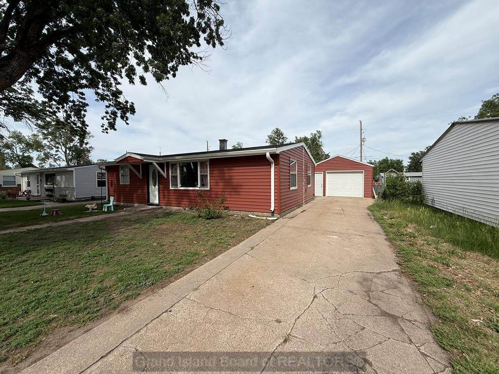 415 Sherman Ave - Photo 1