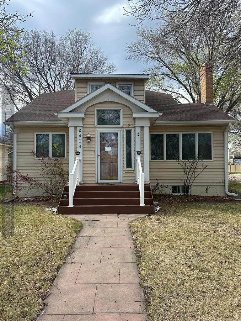 2404 Charles - Photo 1