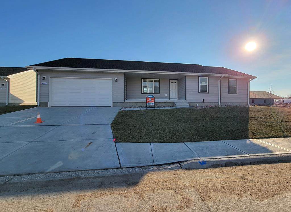 4337 Thomas St - Photo 1