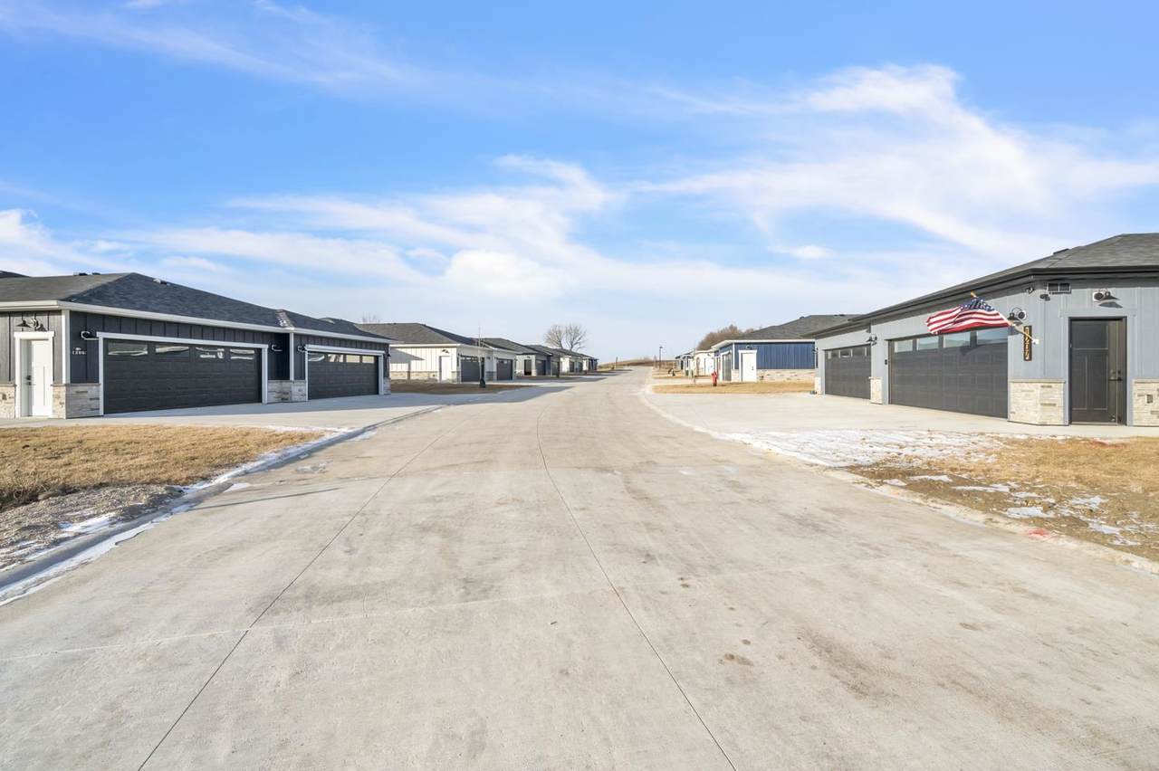 1210 Lower Loop - Photo 1