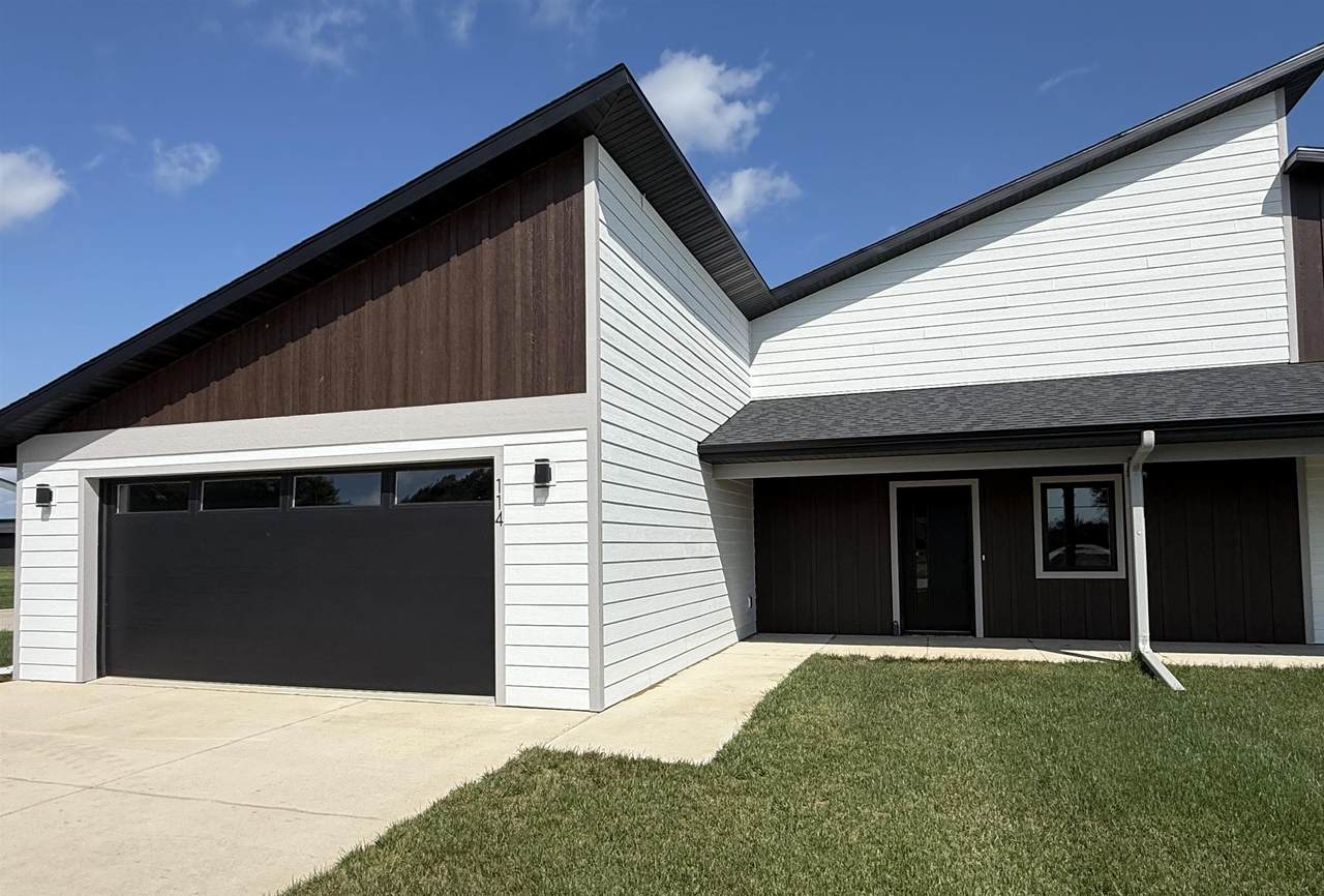 114 34th Avenue - Photo 1