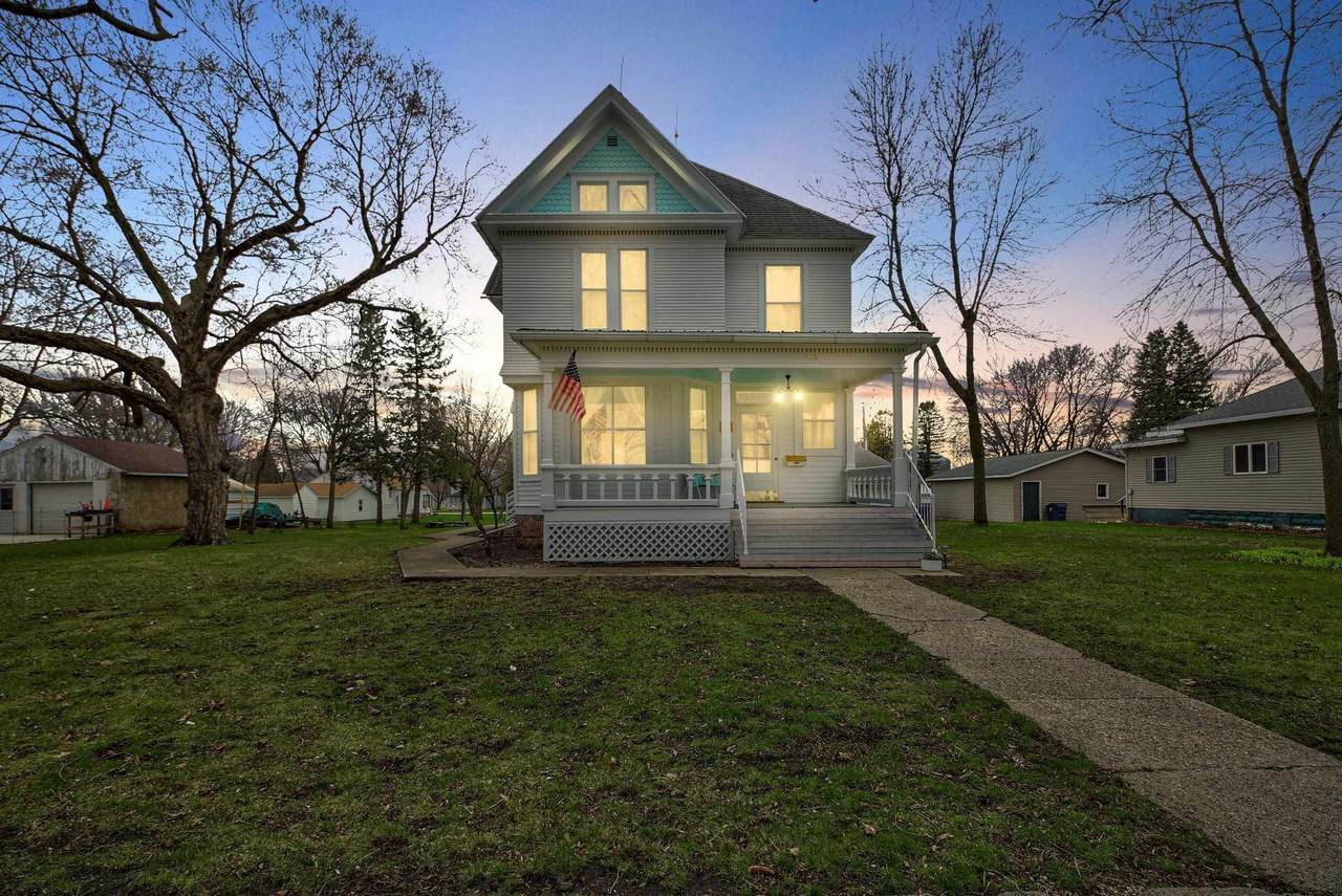 805 3 Avenue - Photo 1