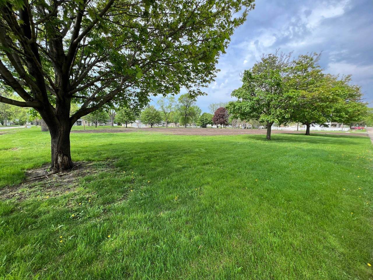 1601 Grand Avenue - Photo 1