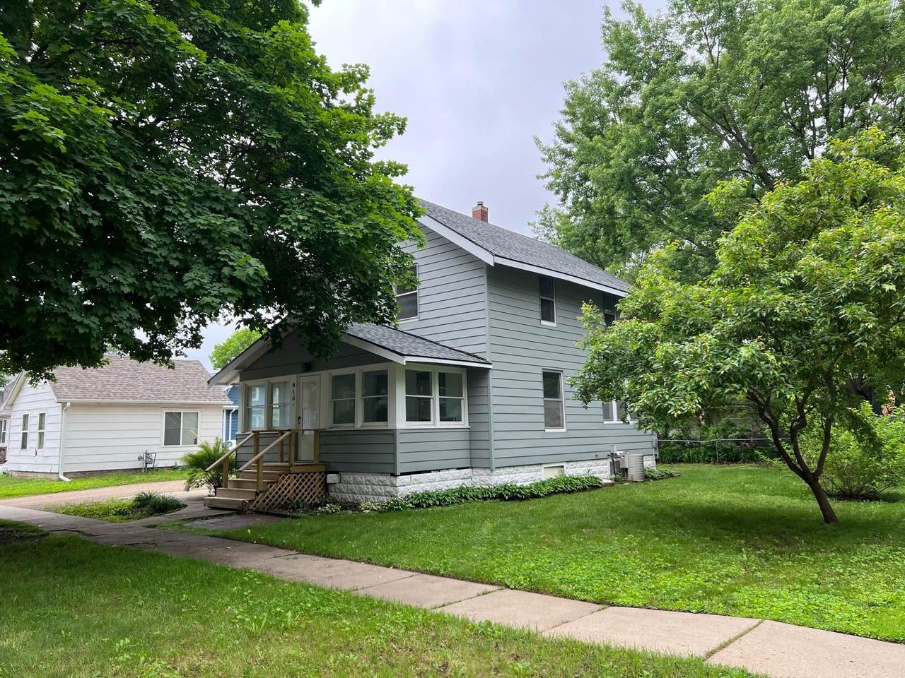 815 2nd Avenue - Photo 1