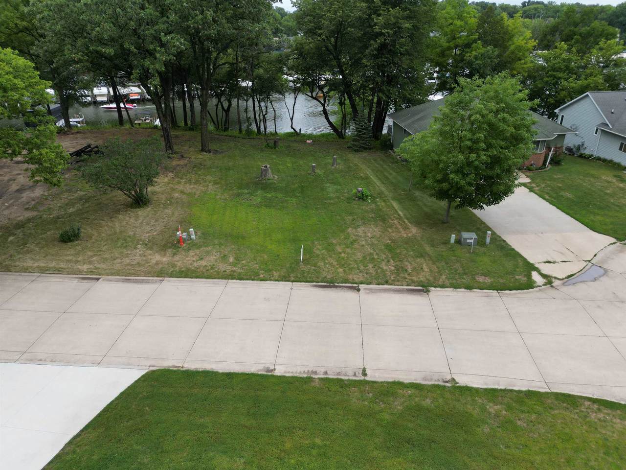 000 Fehrway Dr. - Photo 1
