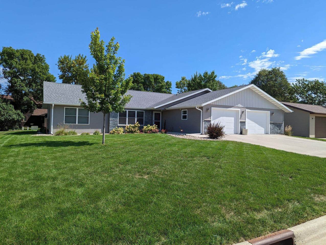 1400 14th Avenue - Photo 1