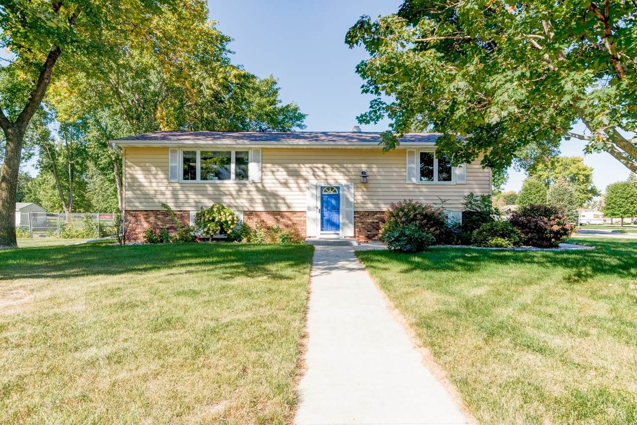 621 22nd Avenue - Photo 1