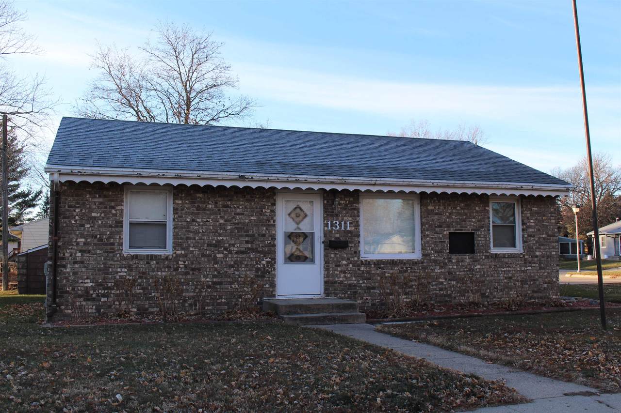 1311 Schaller Street - Photo 1