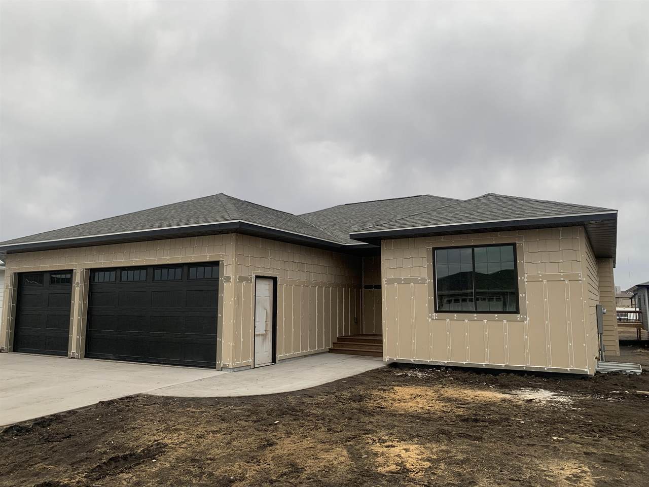 3625 Lincoln Avenue - Photo 1