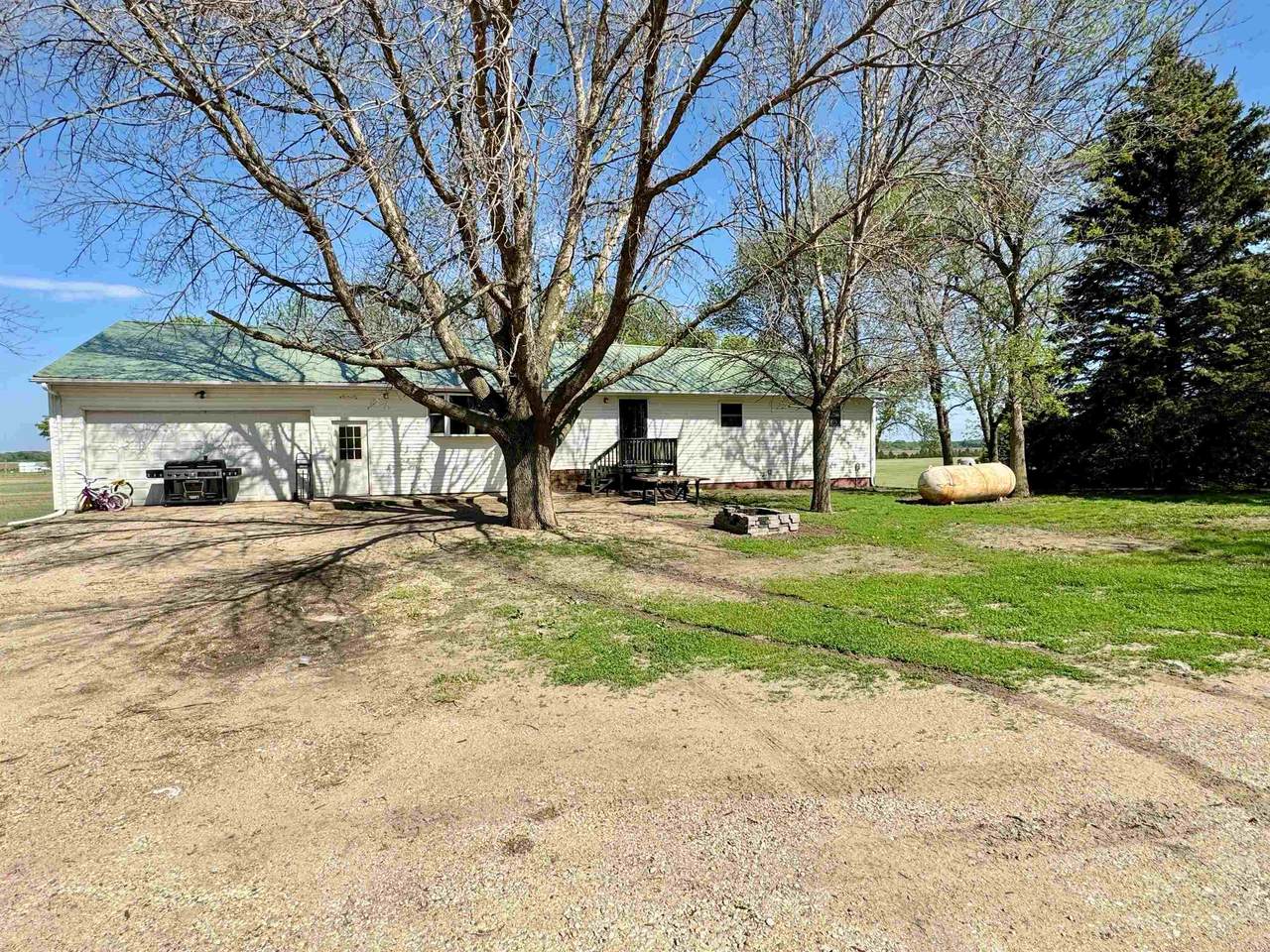 4367 350th Street, Emmetsburg, IA 50536 (MLS 240521) Integrity Real