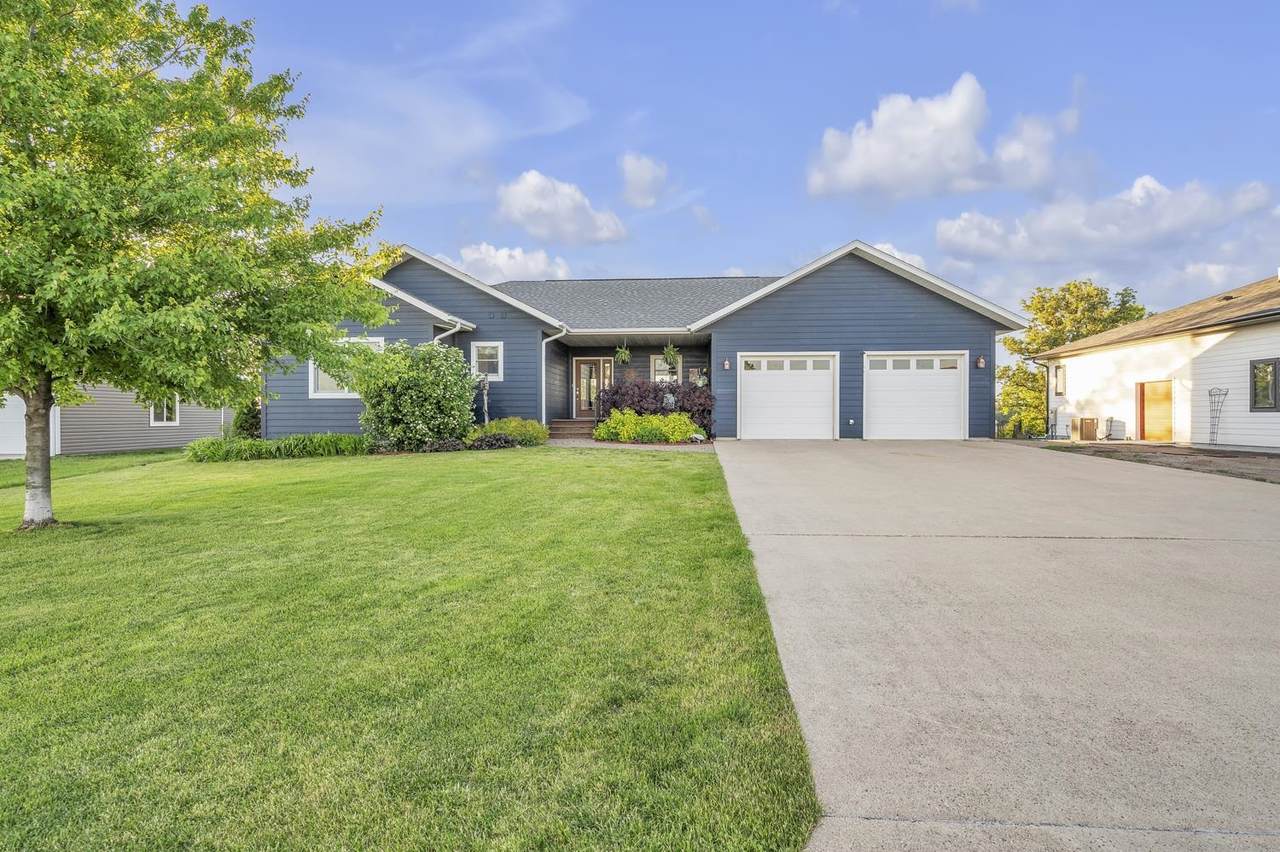 114 West Bay Road - Photo 1