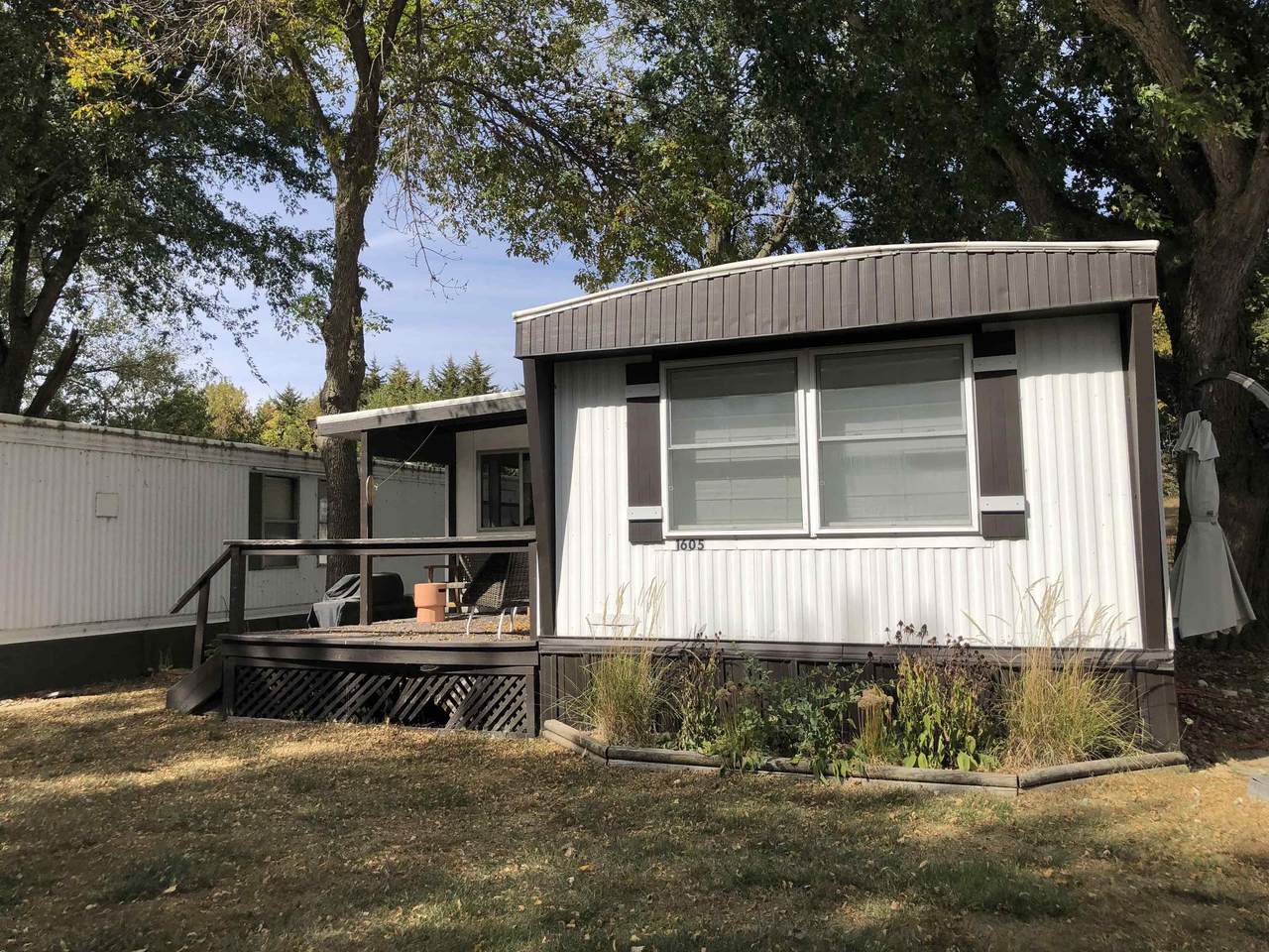 1605 Stern Street - Photo 1