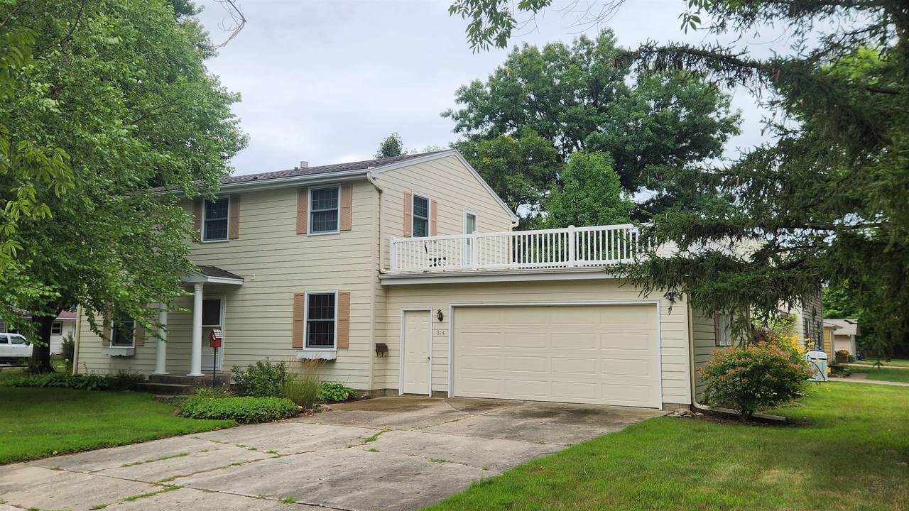 814 10th Street - Photo 1