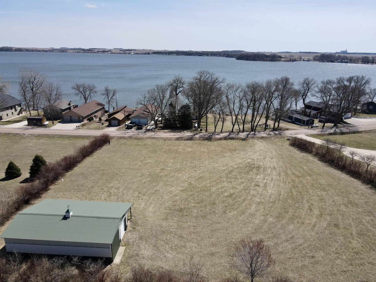 00 335th Avenue - Photo 1