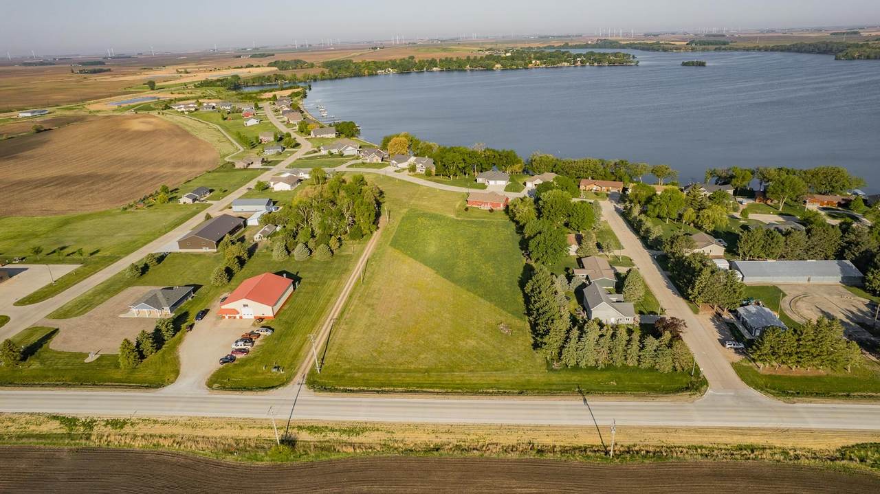 00 Lakeside Avenue - Photo 1