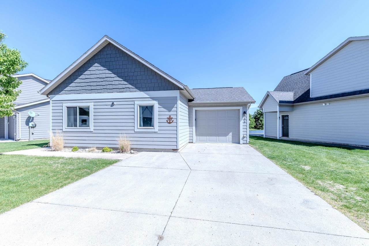 290 240th Avenue - Photo 1