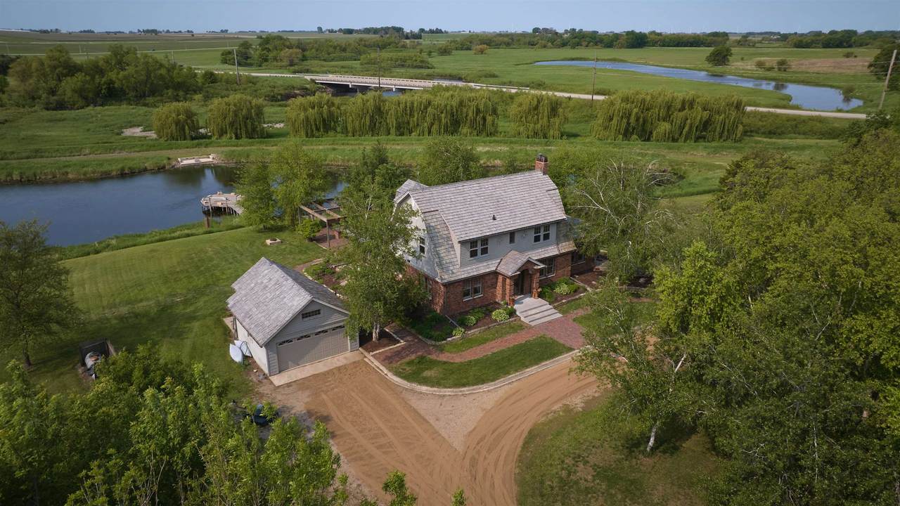 3580 200th Avenue - Photo 1