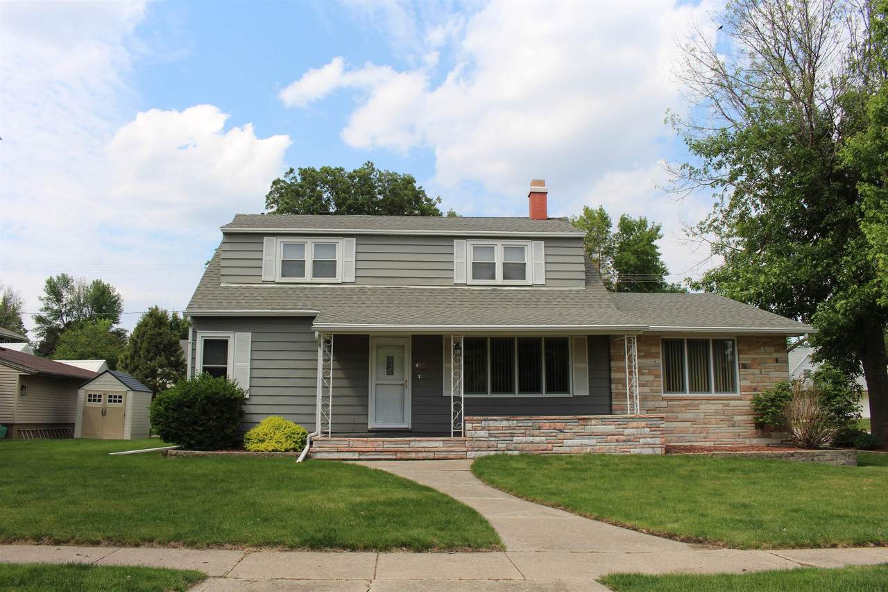 400 Main Street - Photo 1