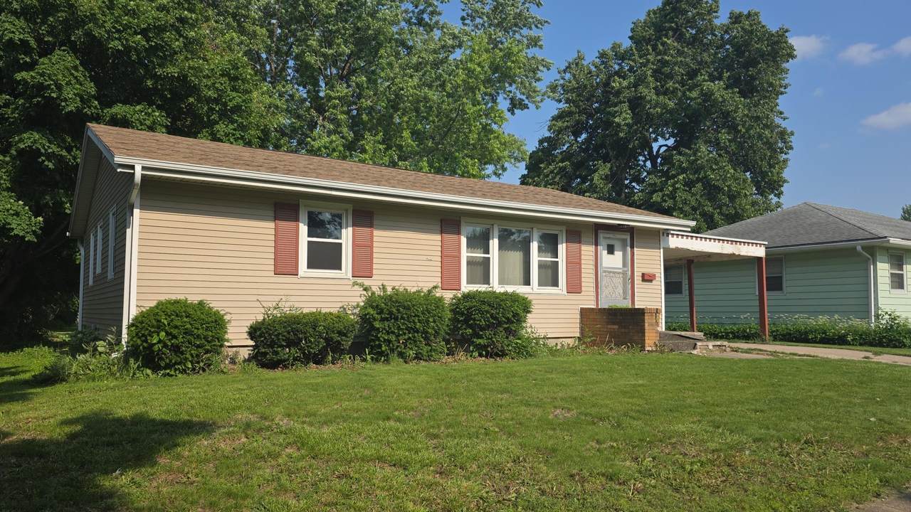 160 1st Avenue - Photo 1