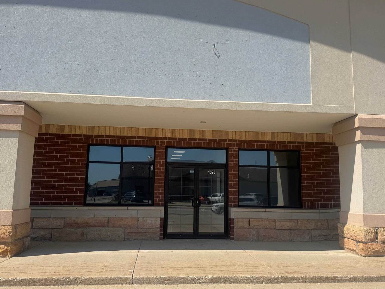 1390 Lake St - Photo 1