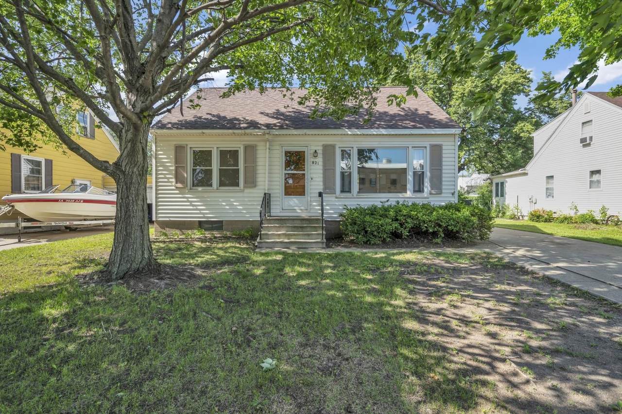 821 3rd Street - Photo 1