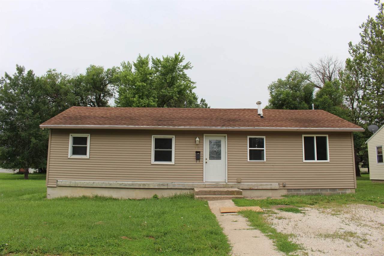 1413 Duncomb Street - Photo 1