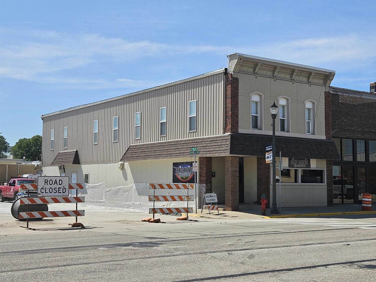 901 Okoboji Avenue - Photo 1