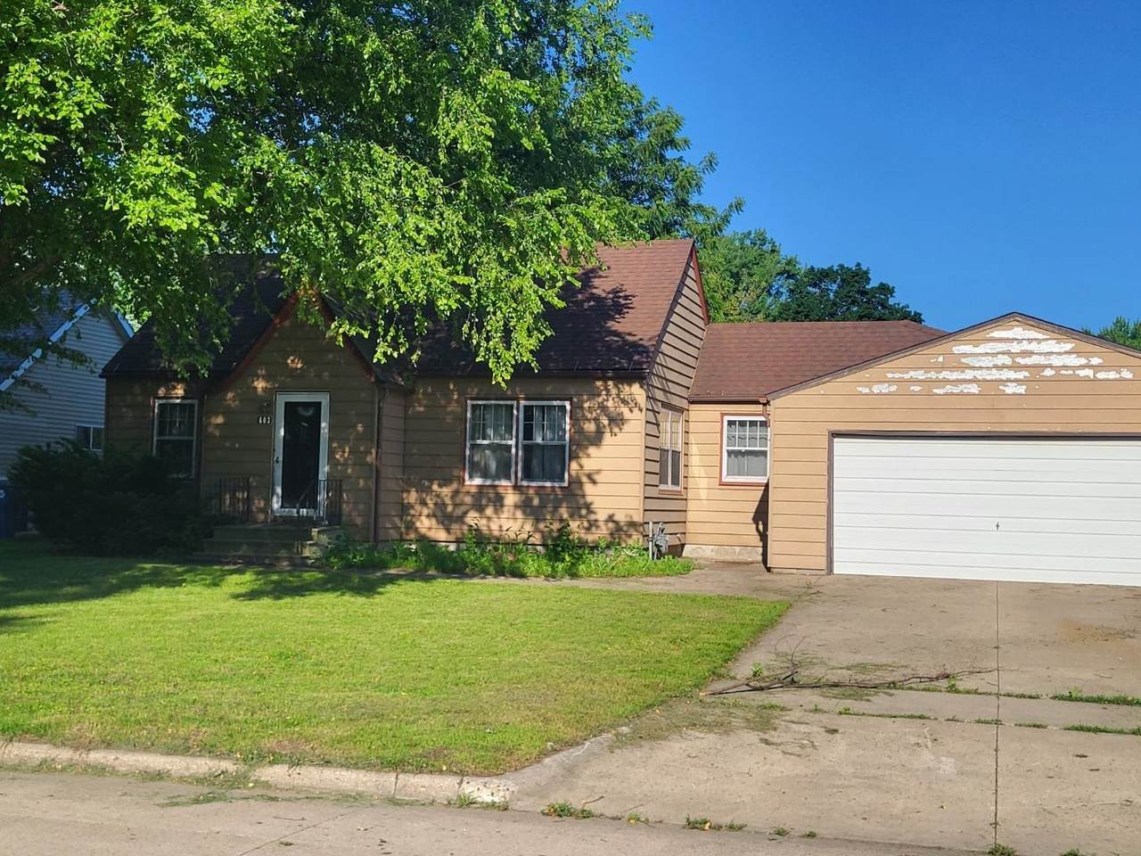 603 5th Avenue - Photo 1
