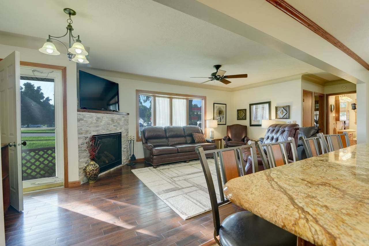 1403 9th Street - Photo 1