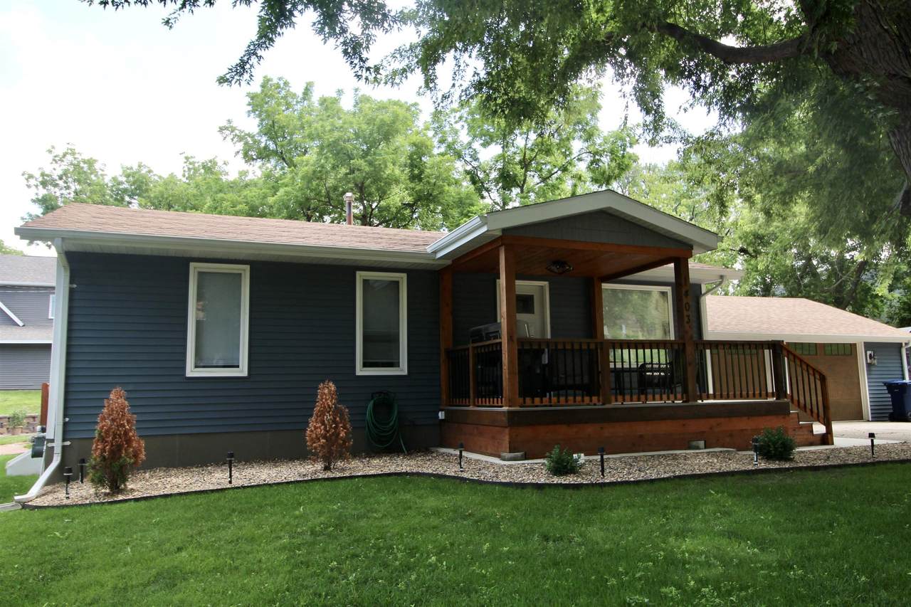 1403 Fargo Avenue - Photo 1