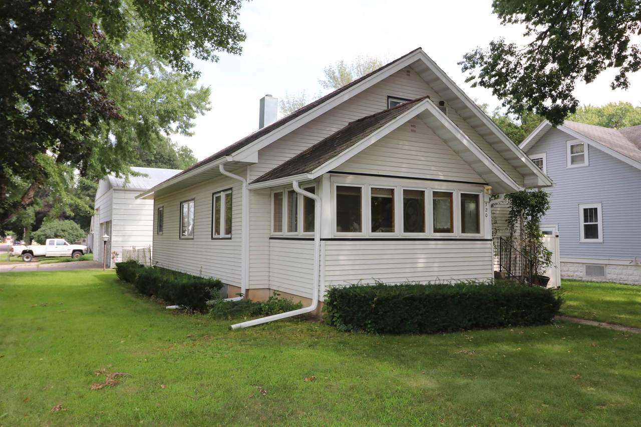 720 3rd Avenue - Photo 1