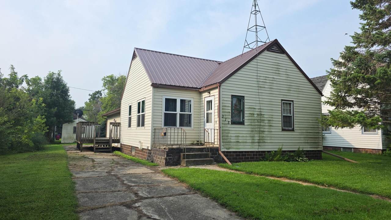 315 Center Street - Photo 1