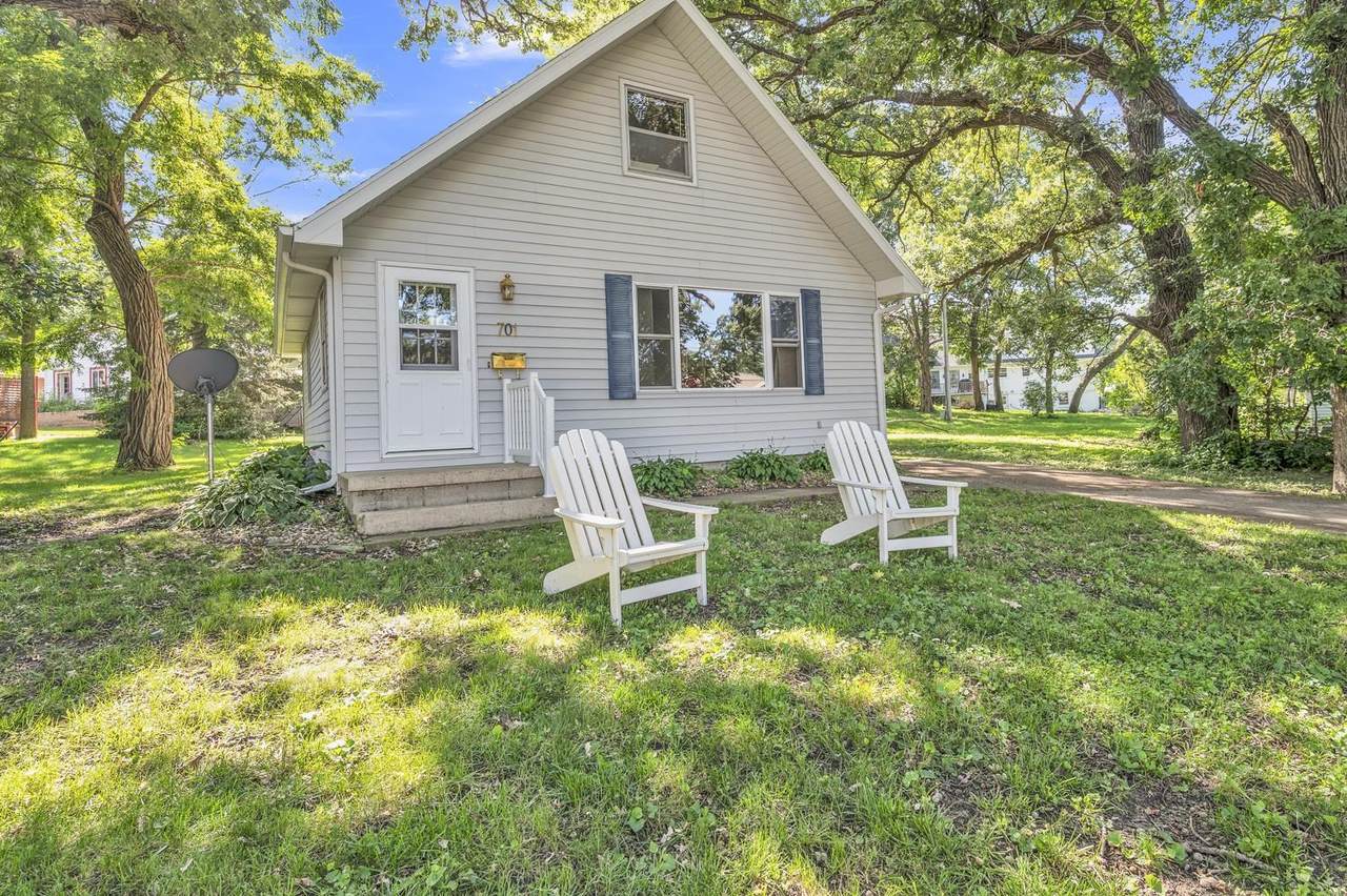 701 7th Street - Photo 1