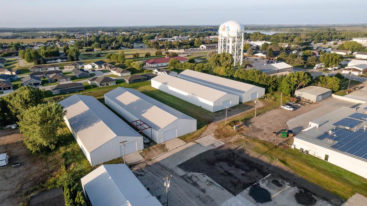 18 Th Street - Photo 1