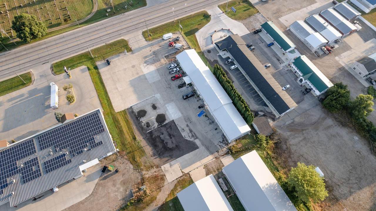 1909 18Th Street - Photo 1