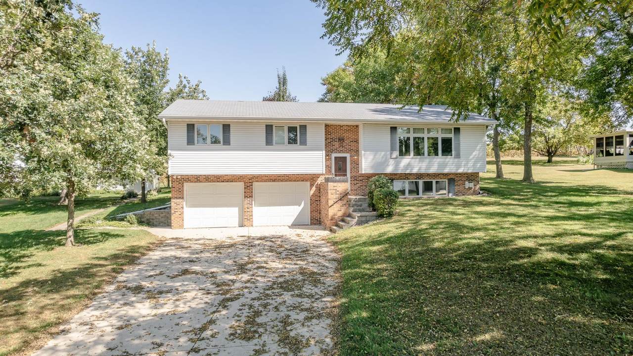 15468 250th Ave - Photo 1