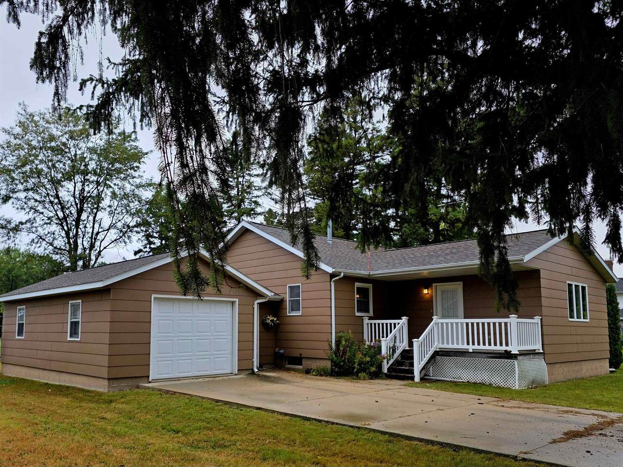 106 Sherman - Photo 1