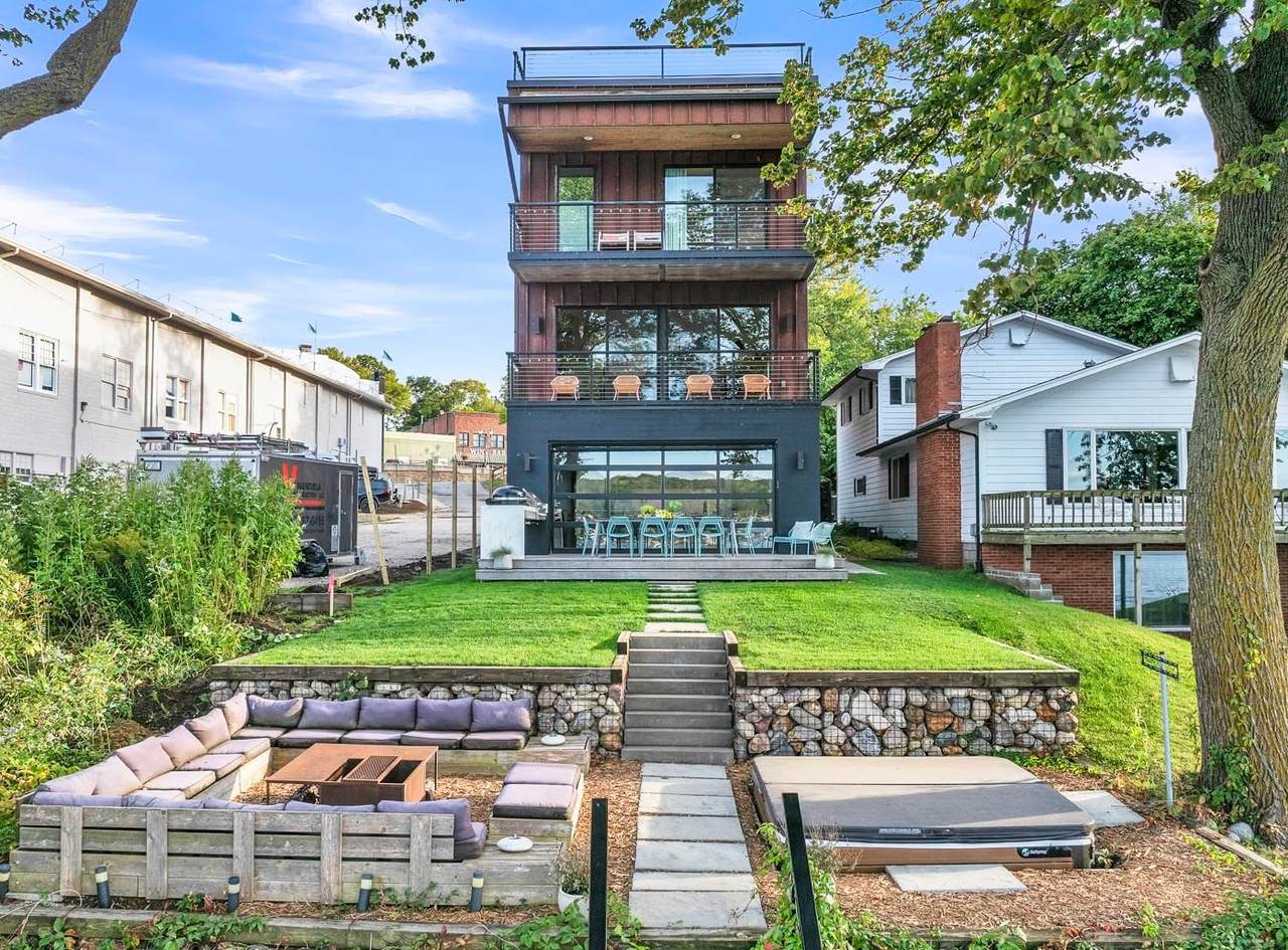 160 Park Place - Photo 1