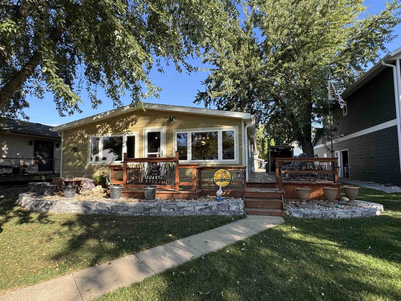 1303 Jerdee Ln - Photo 1