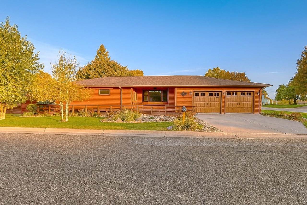 201 4th Street - Photo 1