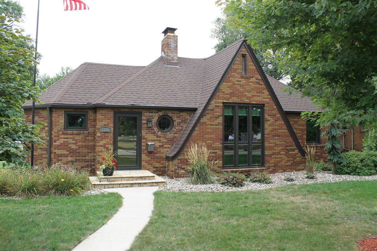 1120 4th Avenue - Photo 1