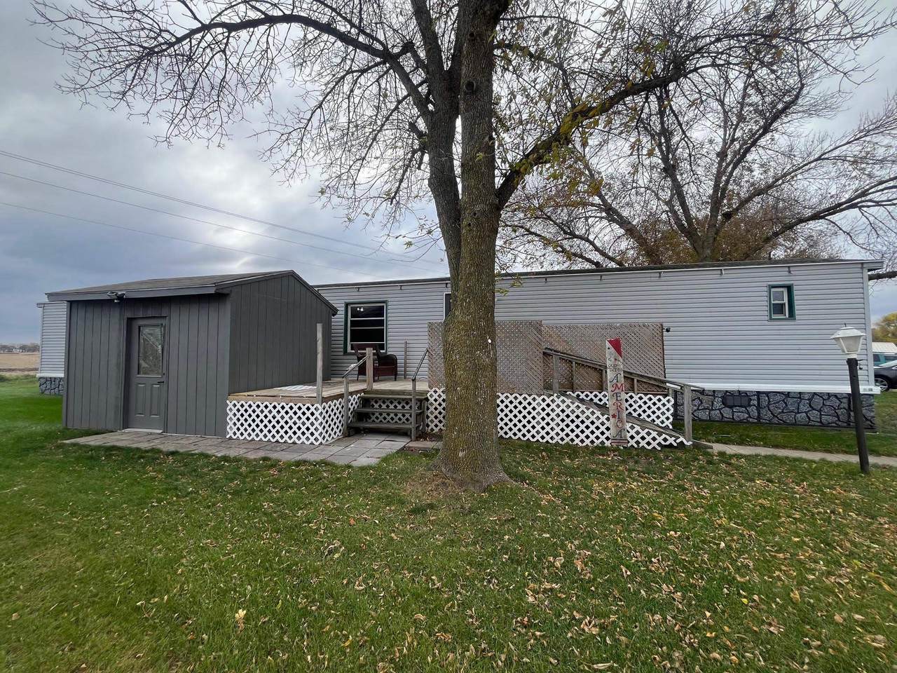 2106 1st Avenue - Photo 1