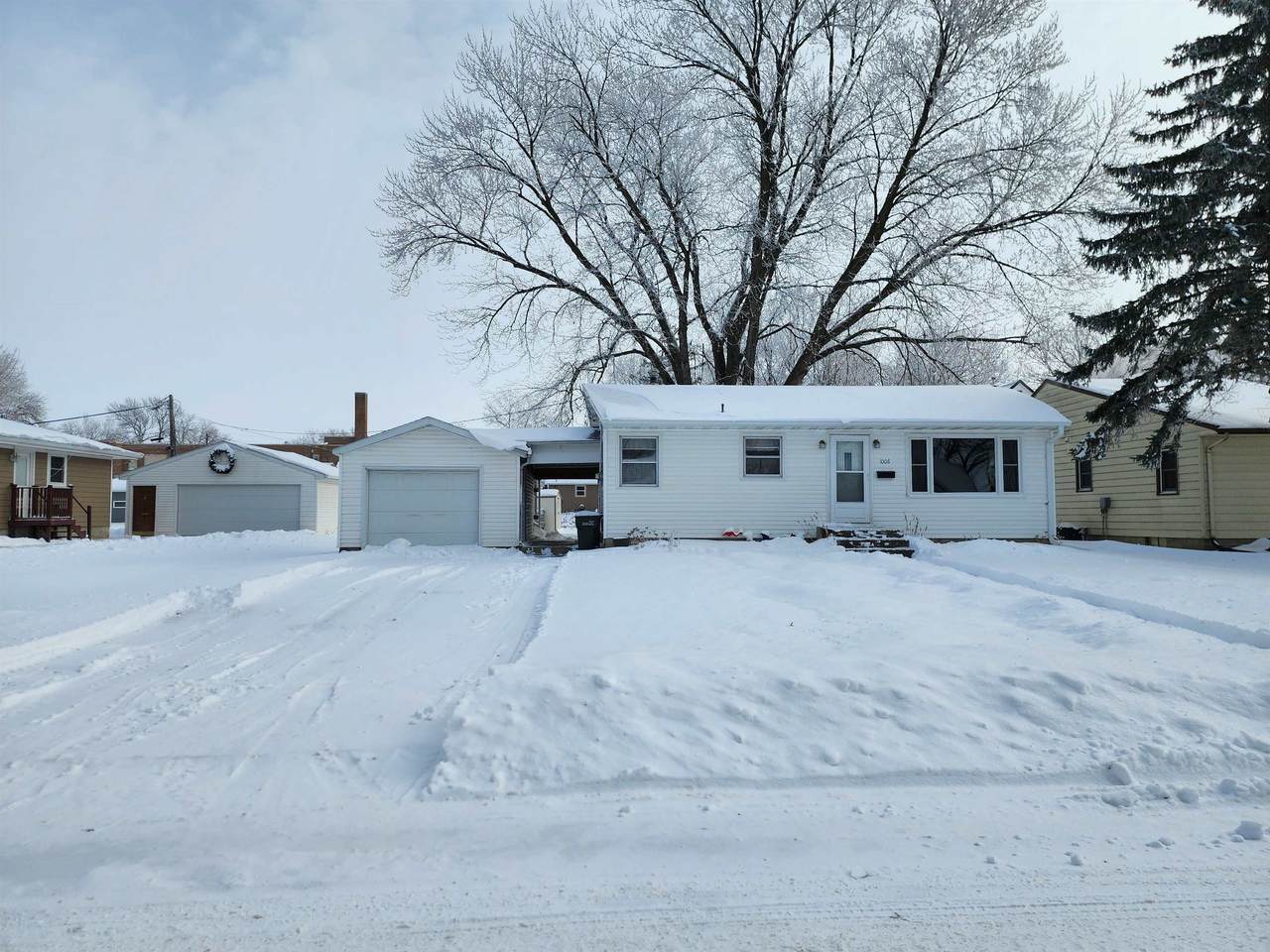 1006 Madison St Street - Photo 1