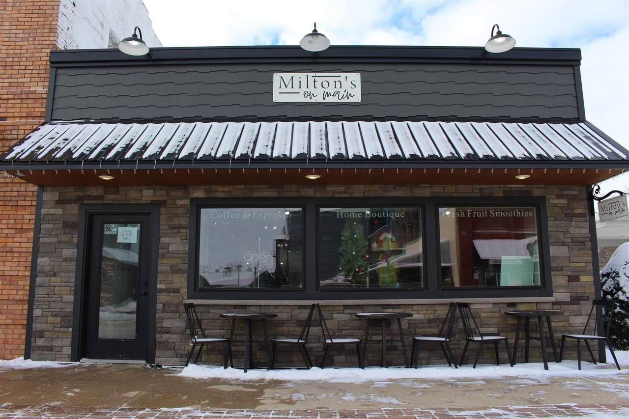 413 Main Street - Photo 1