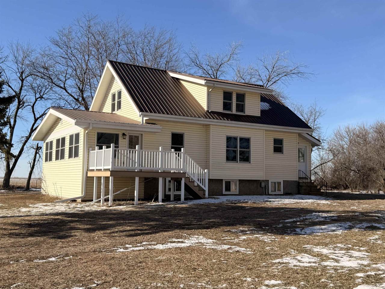 2660 470Th Street - Photo 1