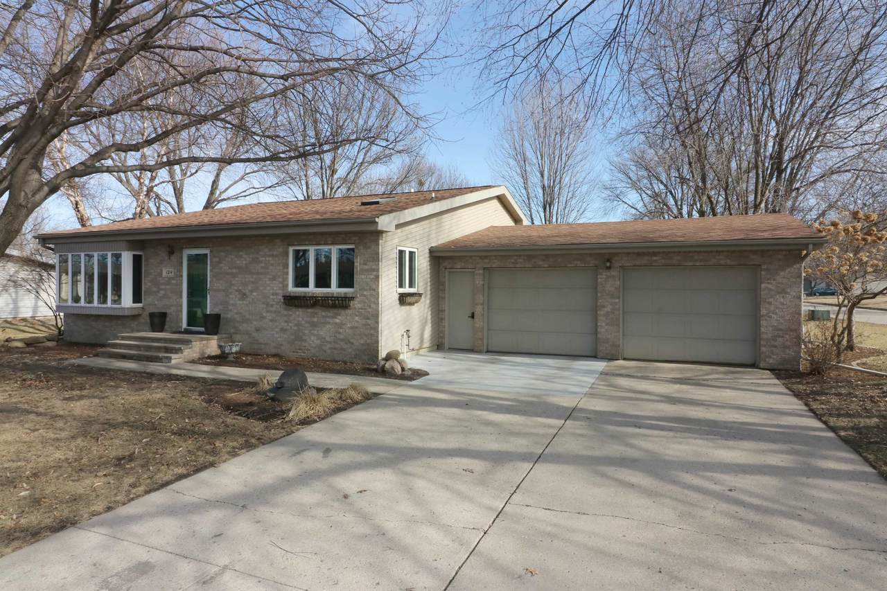 1214 11th Avenue - Photo 1