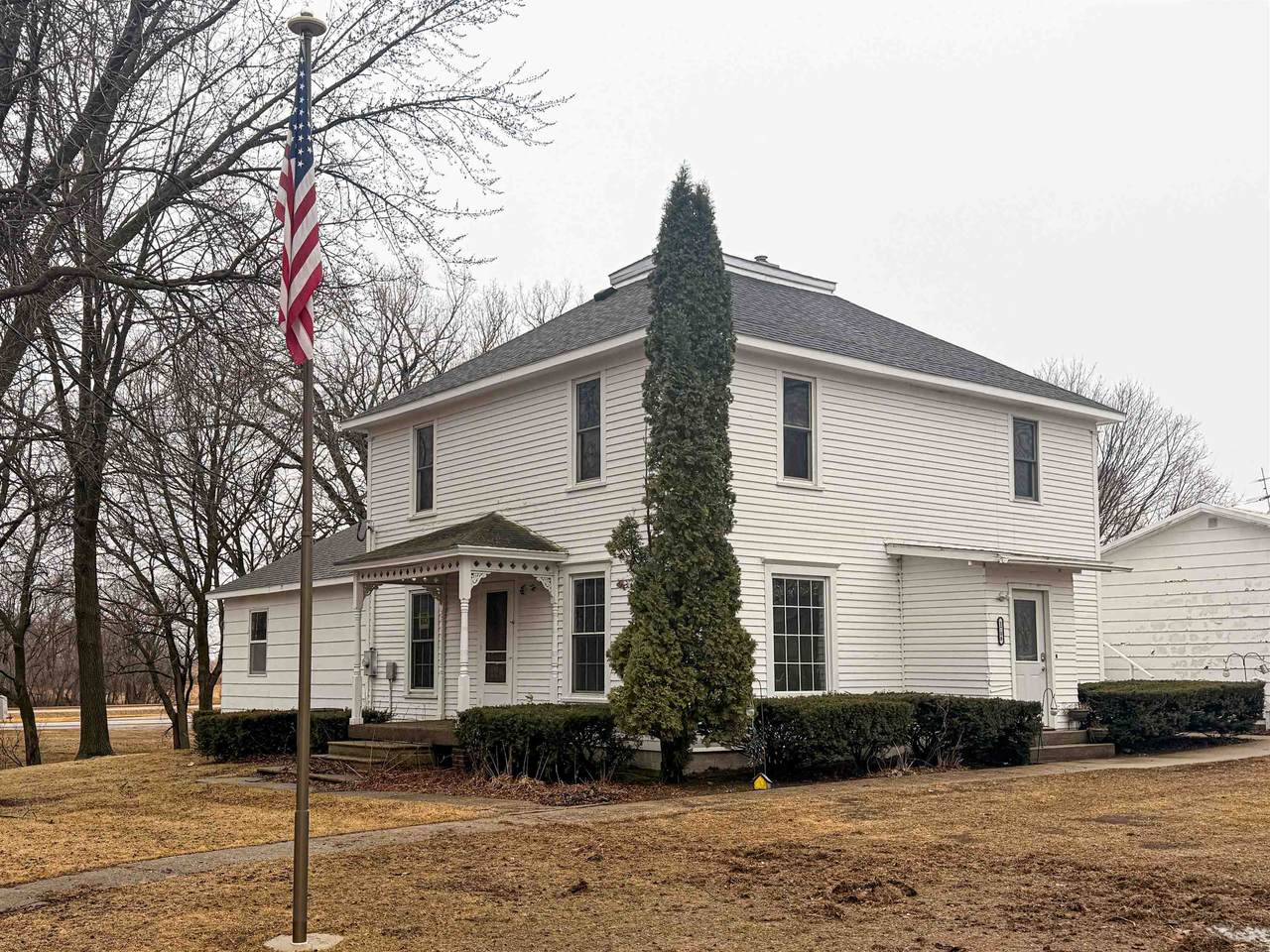1708 Mitchell Street - Photo 1