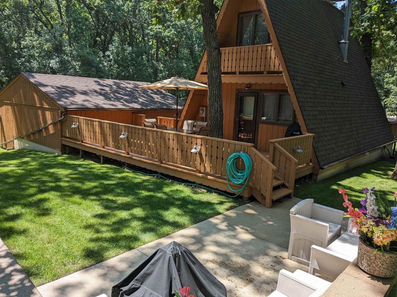 2202 Iowa Avenue - Photo 1