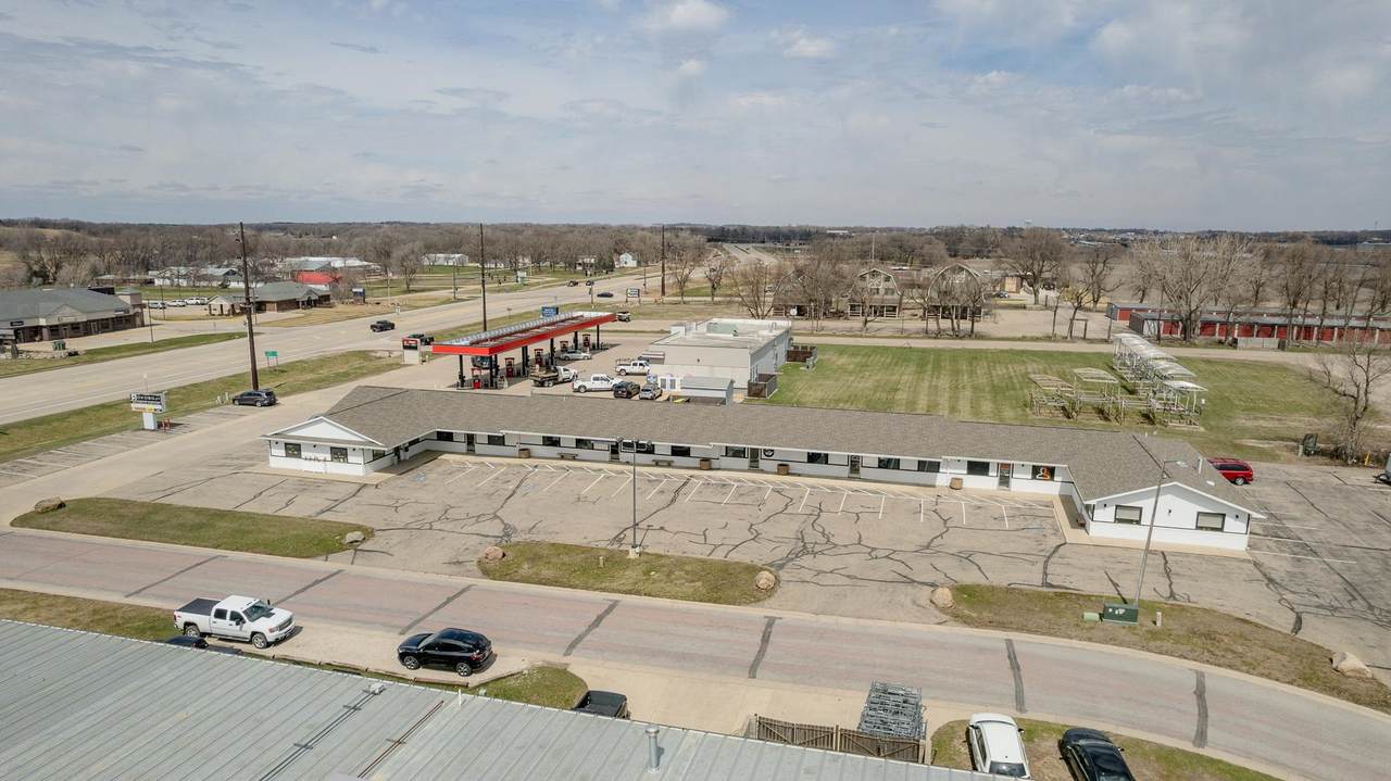 1008 Eastview Ave. - Photo 1